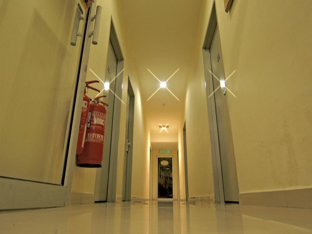 Hotel Seri נילאי מראה חיצוני תמונה